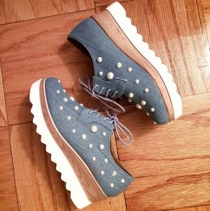 Detailed Platform lace-up Shoe